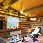 Bear's Hide Villa Rovaniemi