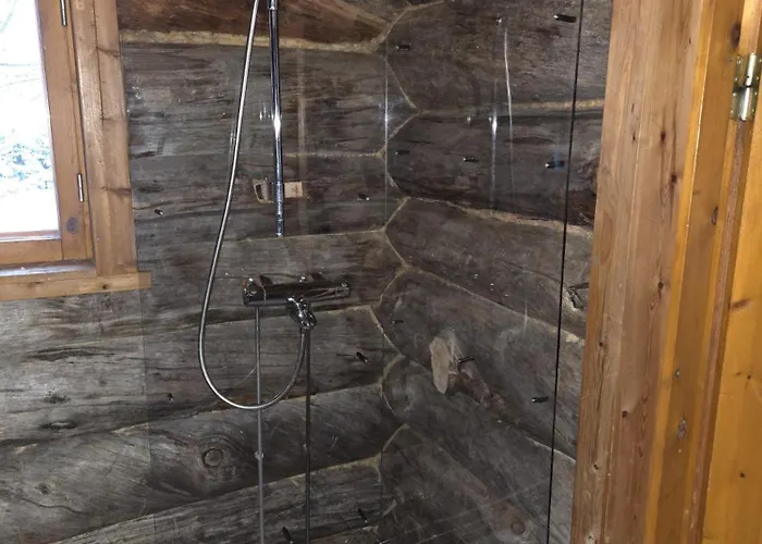 Bear's Hide Villa Rovaniemi